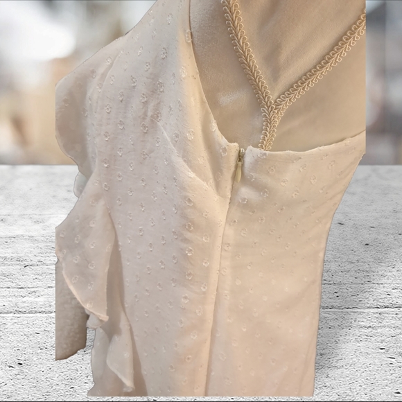 Attention white lined dressy tank size S - Picture 5 of 10